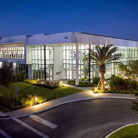 Innovation Hotel Naples Park المظهر الخارجي الصورة