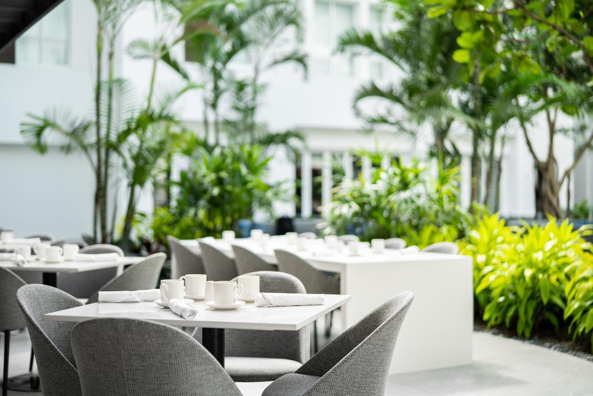 Innovation Hotel Naples Park المظهر الخارجي الصورة