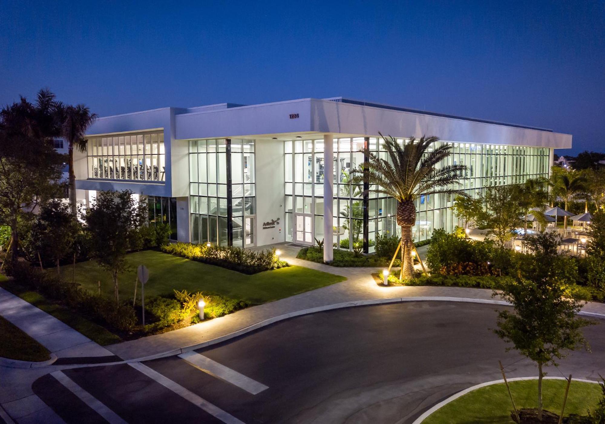 Innovation Hotel Naples Park المظهر الخارجي الصورة